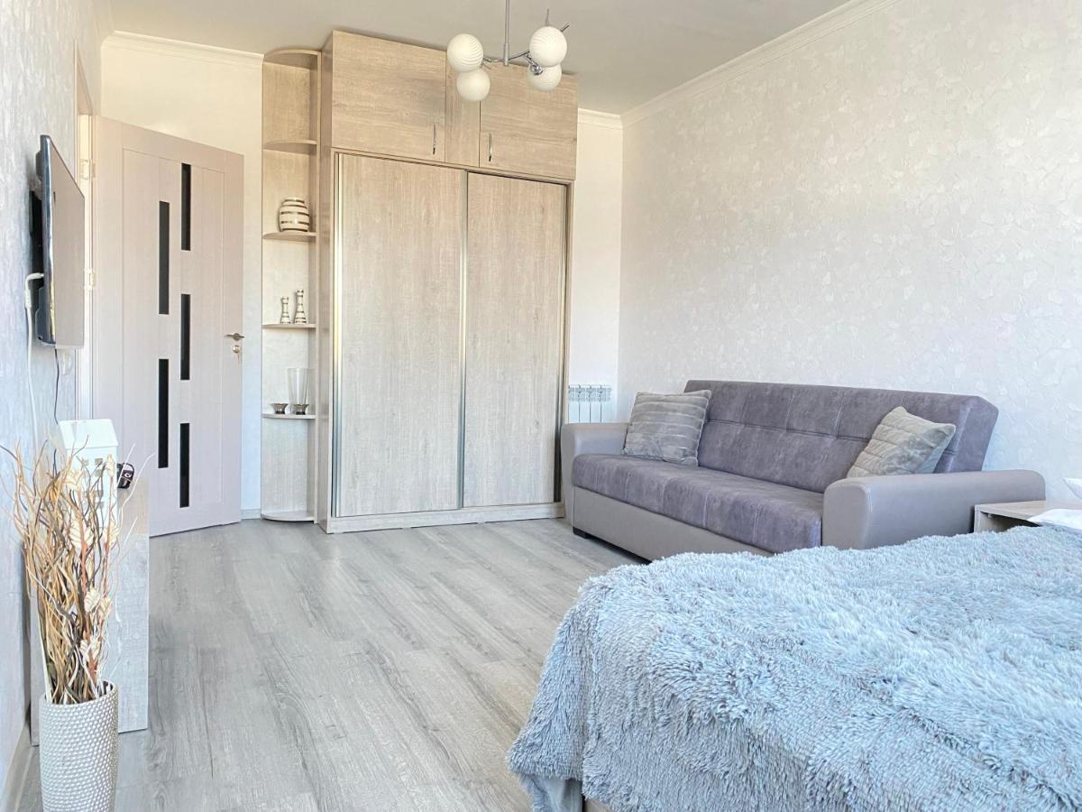 Modern Apartment In The Heart Of Gyumri Bagian luar foto
